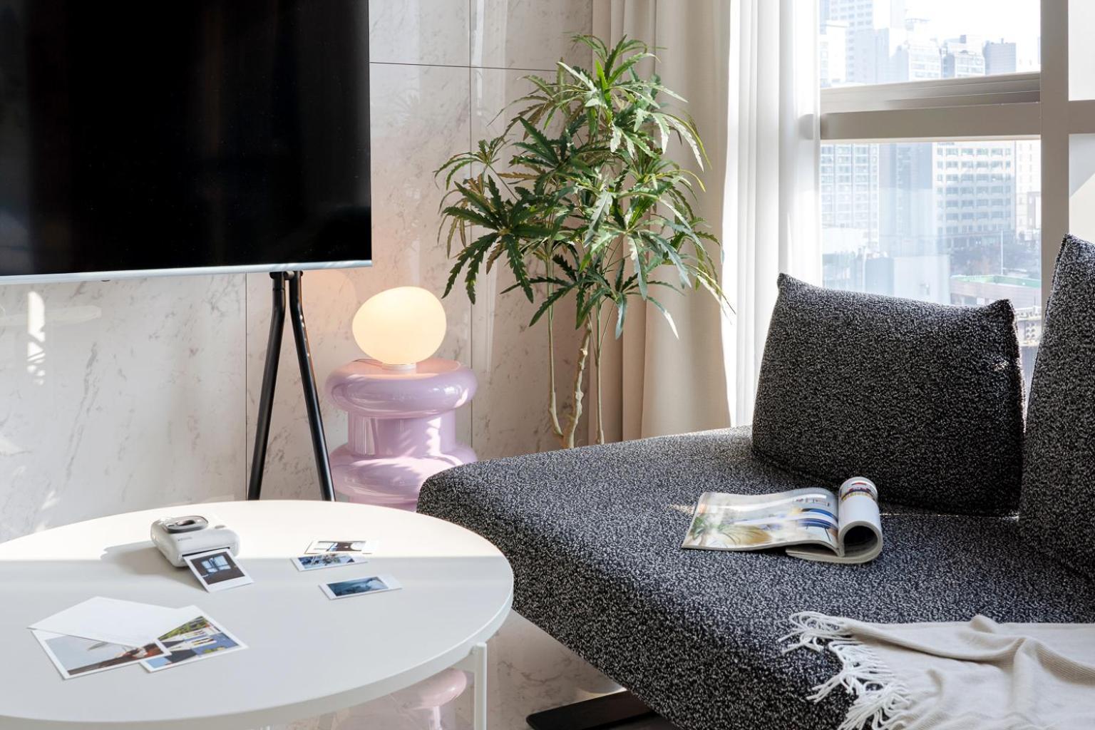 Le Collective Gangnam Sac Roium ソウル特別市